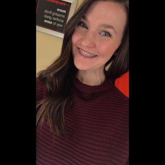 Meet your Posher, Allison - Picture 1 of 1